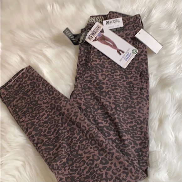 Rewash
Juniors' Printed Skinny Jeans - Picture 3 of 9